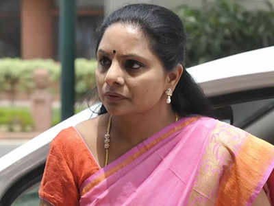 Kavitha ED Notice: వాట్ నెక్ట్స్ స్టెప్..? ఈడీ నోటీసులపై కేసీఆర్‌తో కవిత భేటీ