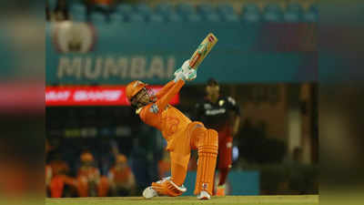 RCB की बॉलिंग की फिर हुई कुटाई, गुजरात की बल्लेबाज ने बना डाला WPL में सबसे तेज फिफ्टी का रिकॉर्ड