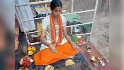 Lady Priest Performes Ganahoma-ಪೌರೋಹಿತ್ಯ ಕ್ಷೇತ್ರಕ್ಕೆ ಅಡಿಯಿಟ್ಟ ಮುಳ್ಳೇರಿಯಾದ ಅಸೀಮಾ ಅಗ್ನಿಹೋತ್ರಿ