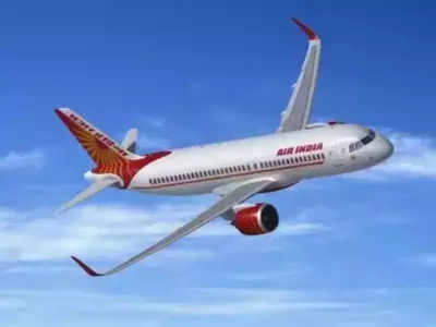 Air India: విమానంలో మరో ఘటన.. సిగిరెట్ కాల్చొద్దన్నందుకు రచ్చ.. సిబ్బందిపై చిందులు