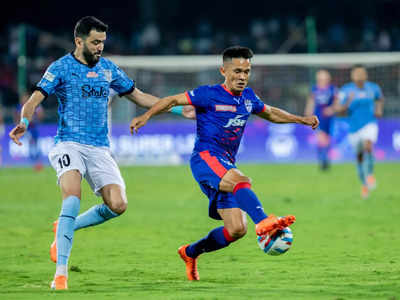 Bengaluru FC in ISL final : ‌টাইব্রেকারে ৯–৮!‌ মেহতাবের শট আটকে বেঙ্গালুরুকে ফাইনালে তুললেন গুরপ্রীত