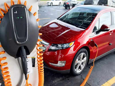 Electric Vehicle: आज से इलेक्ट्रिक वाहन खरीदना हुआ सस्ता, 1 लाख रुपये तक होगी बंपर बचत
