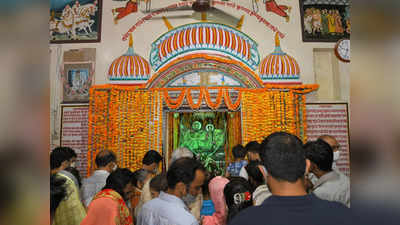 Bihari Ji Mandir Timing: मंदिर में दर्शन करने का बदल गया समय, अब से भक्तों को निकलना पड़ेगा सुबह-सुबह