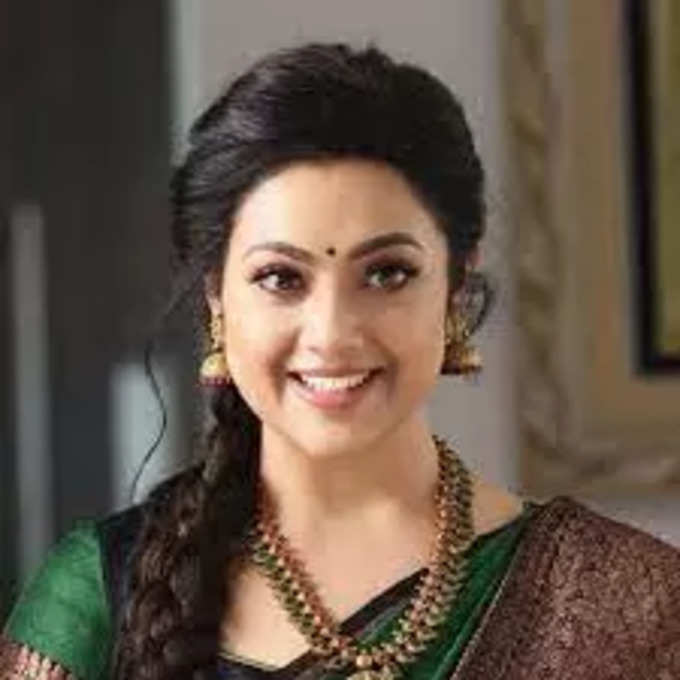 நொறுங்கிப் போன மீனா