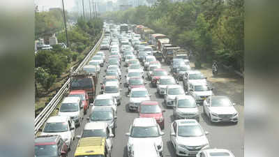 कांशीराम जयंती पर Noida के दलित प्रेरणा स्थल में जुटी भीड़, इस रोड पर जाम से जूझते रहे वाहन