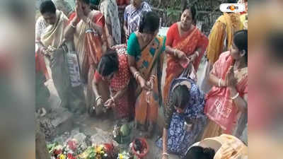 Nadia News : কৃষ্ণগঞ্জ শিব নিবাস মন্দিরে শীতলা অষ্টমী পুজো, ভক্তদের ঢল