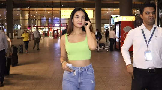 sonal chauhan snapped airport in crop top and denim jeans