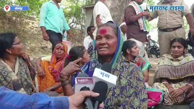 बैलगाडी मोर्चा काढत, लेकरा-बाळांसह शेतकरी महिला थेट वर्षा बंगल्यावर रवाना