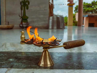 Agni Dev: মানুষ ও ঈশ্বরের মধ্যে যোগ স্থাপন করে আগুন! জেনে নিন অগ্নিদেবের অজানা রহস্য