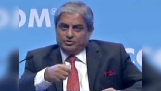 hdfc banks aditya puri says wallet business has no future
