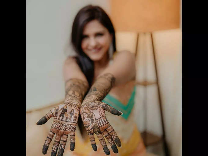 DALLJIET KAUR  mehendi