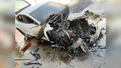 टेस्ला कार में आग के बाद विस्फोट, NRI भाई-बहन की बाल-बाल बची जान, देखें भयानक वीडियो
