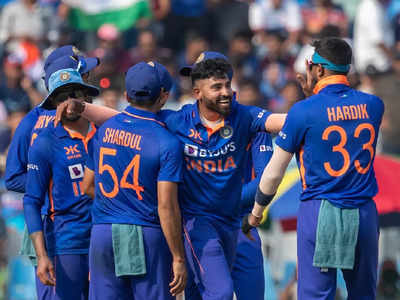 IND vs AUS : ಆಸೀಸ್‌ ಪಡೆಯನ್ನು 35.4 ಓವರ್‌ಗಳಲ್ಲಿ ಆಲ್‌ಔಟ್‌ ಮಾಡಿ ಇತಿಹಾಸ ಬರೆದ ಭಾರತ!