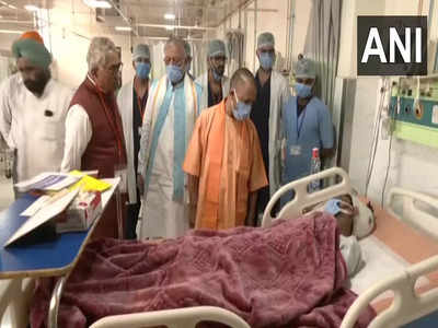 संभल कोल्ड स्टोरेज हादसे में गई 14 लोगों की जान, CM योगी ने खुद पहुंच जाना हाल, कमिटी गठित कर 3 दिन में तलब की रिपोर्ट