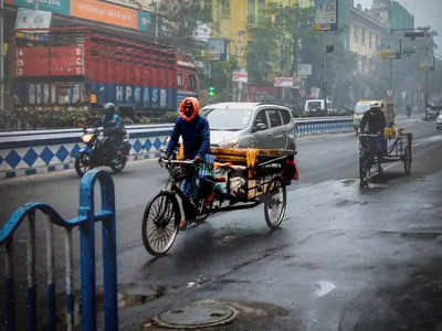 Kolkata Traffic Update : পথে অতিরিক্ত বাস, উচ্চ মাধ্যমিক পরীক্ষার্থীদের মুশকিল আসানে ট্রাফিকের হেল্পলাইন