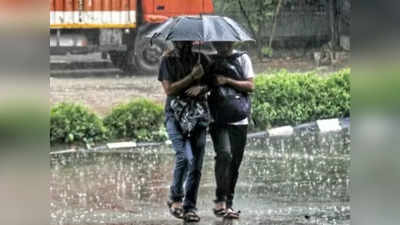 तेज बारिश, ओले... वीकेंड पर कूल-कूल दिल्ली-NCR, आगे कैसा रहेगा मौसम?