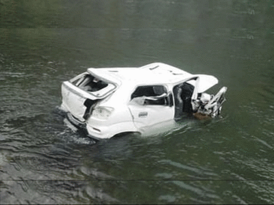 Uttarakhand Accident News : देहरादून-चकराता मार्ग में टौंस नदी में गिरी कार, 4 युवकों की दर्दनाक मौत