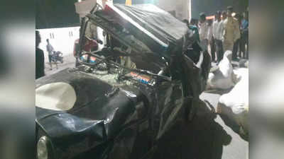 Kannauj में ड्यूटी पर तैनात पुलिस जीप पर ट्रक पलटा, हादसे में दारोगा समेत 3 घायल, हेड कॉन्स्टेबल की मौत