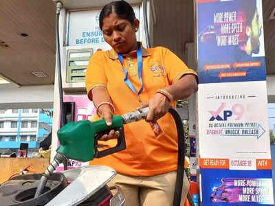 Petrol Rate Today: क्रूडचे दर पुन्हा कडाडले, आज गाडीत इंडियन भरण्यापूर्वी झटपट चेक करा लेटेस्ट दर