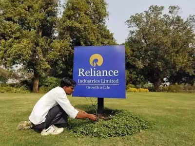 Reliance Share: રિલાયન્સના શેરધારકો માટે મોટા સમાચાર, એક વર્ષમાં Jio રિટેલનો IPO શક્ય, શેર 35% ઉછળશે