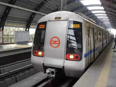 Delhi Metro : গতিতে বুলেট ট্রেনকে ছুঁয়ে ফেলবে মেট্রো! 120 কিমির স্পিডে মিলল অনুমতি