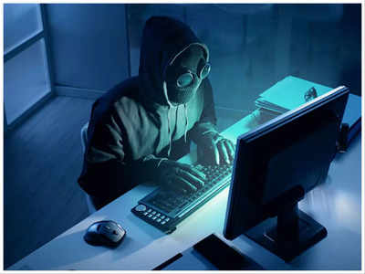 Cyber Fraud : ये कैसे चोर जिन्होंने पुलिस बनकर ही लूटा लिया! गुरुग्राम की महिला से ठगे गए 20 लाख रुपये!