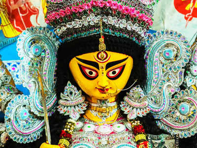 Goddess Durga: ದುರ್ಗಾ ದೇವಿಯ 8 ಕೈಗಳಿಗಿವೆ ಅದ್ಭುತ ಅರ್ಥ: ಈ ಕೈಗಳ ಮಹತ್ವವೇನು ಗೊತ್ತೇ..?