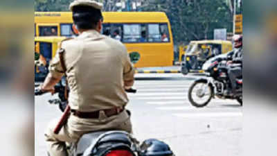 UP News: बाइक पर बिना हेलमेट दिखे पुलिसकर्मी तो होंगे सस्पेंड, ट्रैफिक रूल पर Bijnor के SP का सख्त निर्देश