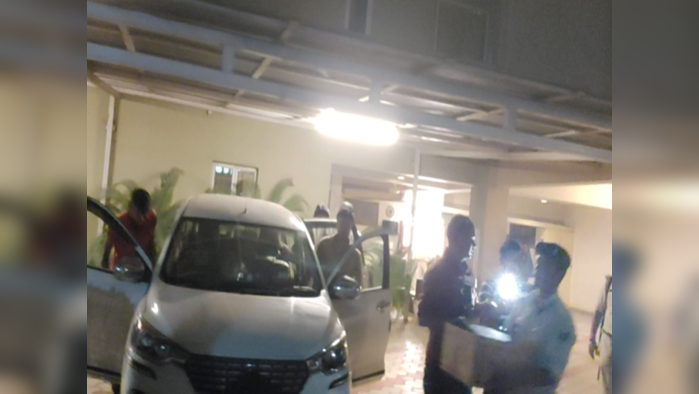 पटना: होटल मौर्या के मालिक के घर से शराब बरामद, मुजफ्फरपुर और वैशाली के 3 अपराधी सीतामढ़ी में गिरफ्तार