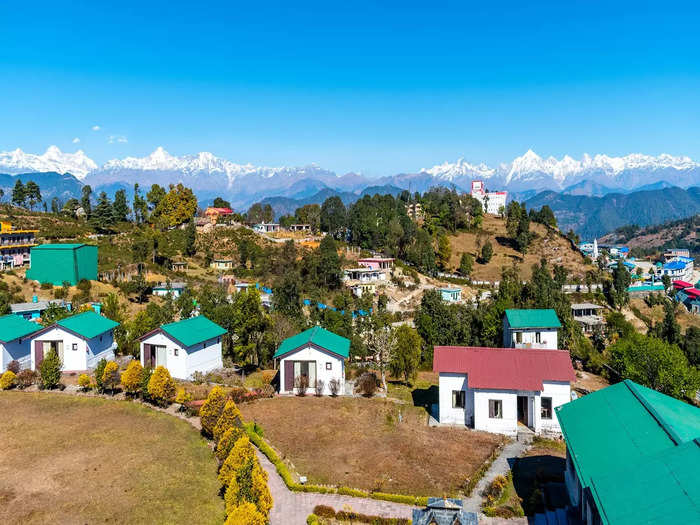 travel to chaukori uttarakhand hill station in summers weekend