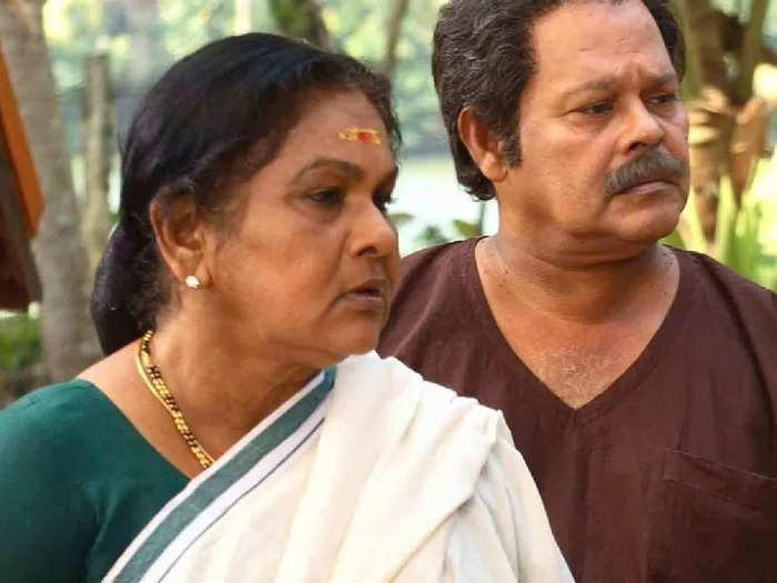 Malayalam silver screen great combo innocent and kpac lalitha