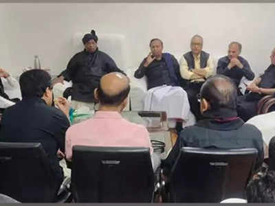 TMC Joins Congress Meet: ಕಾಂಗ್ರೆಸ್‌ ಕರೆದ ವಿಪಕ್ಷಗಳ ಸಭೆಗೆ ಬಂದ ಟಿಎಂಸಿ ನಾಯಕರು; ಅಚ್ಚರಿಯ ಬೆಳವಣಿಗೆಗೆ ಸ್ವಾಗತ ಎಂದ ಖರ್ಗೆ