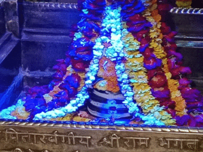 Kashi Saptami Festival: इसलिए जलती चिताओं के बीच कल पूरी रात नृत्य करेंगी नगर वधुएं