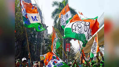 Birbhum TMC Meet: মমতার নির্দেশের পর গোষ্ঠীদ্বন্দ্ব নিয়ে কড়া কোর কমিটি, অভিযোগ পেলেই শোকজ থেকে বহিষ্কারের হুঁশিয়ারি