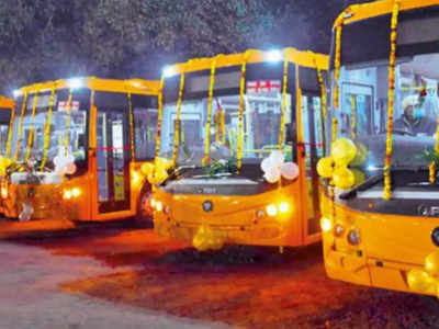 Noida News: नोएडा से मेरठ तक दौड़ेंगी 250 बसें, 5 साल के लिए प्राइवेट बसों को भी मिला परमिट