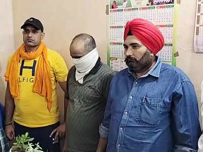 Haryana Police: फिर लगा खाकी पर दाग, यमुनागर में पुलिस चौकी इंचार्ज 8000 रुपये रिश्वत लेते गिरफ्तार