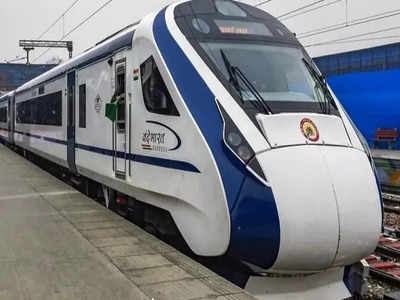 Vande Bharat Express: వందే భారత్ ట్రైన్‌పై దాడులు చేసేవారికి హెచ్చరిక.. ఐదేళ్ల జైలు శిక్ష తప్పదు..