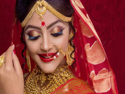 Trending Bridal Sarees: বেনারসি বাদে এই সিল্কেও সাজতে পারেন কনেরা, জানুন কোন ৫ শাড়ি বৈশাখের বিয়ের বাজার কাঁপাচ্ছে