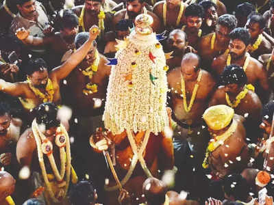 Bengaluru Karaga : ಬೆಂಗಳೂರು ಕರಗ ಮಹೋತ್ಸವಕ್ಕೆ ಚಾಲನೆ; ಏಪ್ರಿಲ್‌ 6 ಚೈತ್ರ ಪೌರ್ಣಿಮೆಯಂದು ಕರಗ; ಲಕ್ಷಾಂತರ ಭಕ್ತರು ಭಾಗಿ