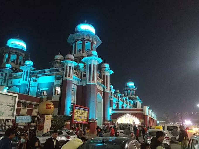 ​लखनऊ चारबाग रेलवे स्टेशन​