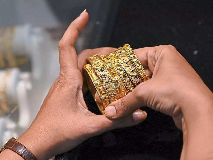 new rules for sale of gold jewellery from april 1 2023 what to do with your old jewels without huid