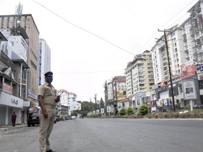 കൊച്ചി നഗരത്തിൽ വാതക ചോർച്ച; വിവിധ ഭാഗങ്ങളിൽ രൂക്ഷഗന്ധം, അപകടസാധ്യതയില്ലെന്ന് കമ്പനി