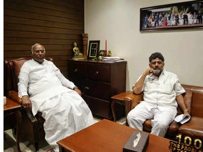 karnataka election 2023 - ಕೋಲಾರಕ್ಕೆ ಸಿದ್ದು ಟಿಕೆಟ್ ಗಾಗಿ ಪಟ್ಟು; ಕಾರ್ಯಕರ್ತರನ್ನು ಗದರಿದ ಸಿದ್ದರಾಮಯ್ಯ!