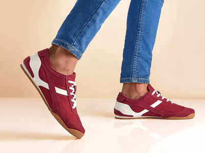 जींस के साथ इन Casual Shoes को पहनकर दिखेंगे स्मार्ट, पाएं अट्रैक्टिव पर्सनालिटी