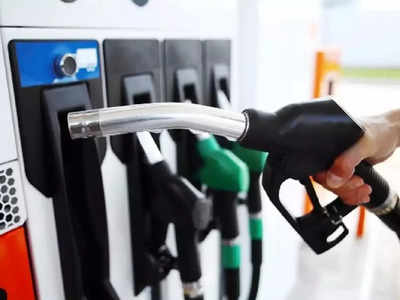 Petrol Diesel Price Today: সপ্তাহের শেষ দিনেও চড়া জ্বালানির দাম, কলকাতায় আজ পেট্রল কত?