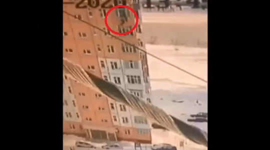 video of a woman falls from 9th floor on snow pile in russia is going viral