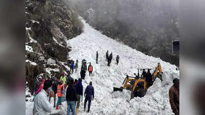 पर्यटकांचं नको ते धाडस, परवानगी नसताना पुढं गेले, सिक्कीममध्ये हिमस्खलन, ६ जणांचा मृत्यू, बचावकार्य सुरु