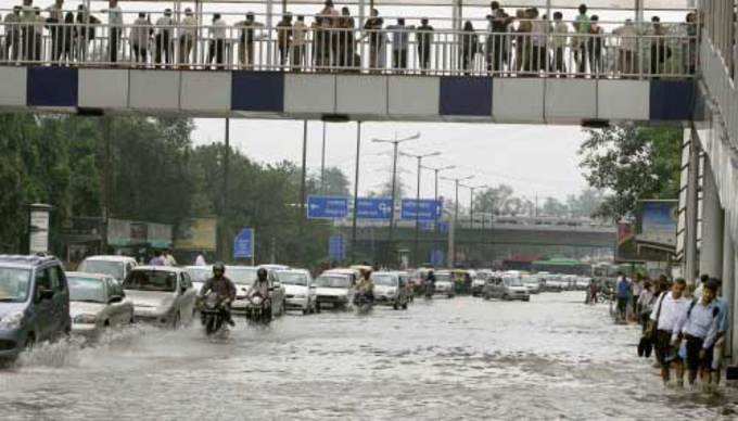 दिल्ली में इतना पानी कभी देखा है?
