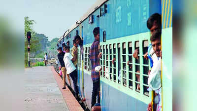 Mysuru Train: ಬೆಂಗಳೂರು-ಮೈಸೂರು ನಡುವೆ ಹೆಚ್ಚುವರಿ ರೈಲು ಸೇವೆಗೆ ಬೇಡಿಕೆ