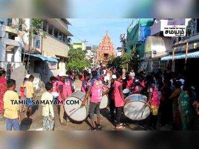 பங்குனி திருவிழாவை முன்னிட்டு சவுந்தரராஜபெருமாள் கோயிலில் தேரோட்டம்!